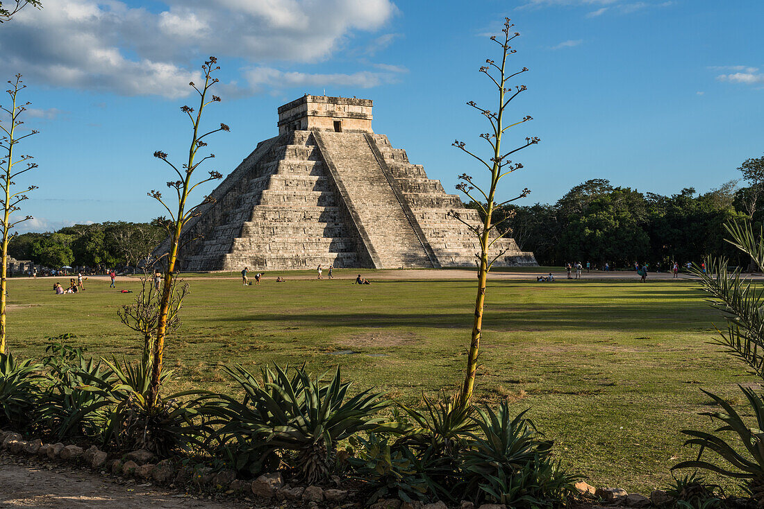 El Castillo or the Temple of Kukulkan is the largest pyramid in the ruins of the great Mayan city of Chichen Itza, Yucatan, Mexico. The Pre-Hispanic City of Chichen-Itza is a UNESCO World Heritage Site.