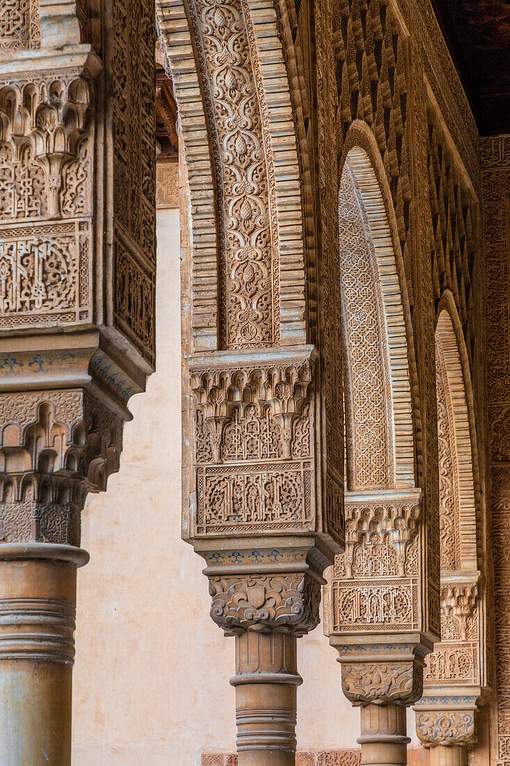 Court of the Lions, The Alhambra, UNESCO World Heritage Site, Granada, Andalusia, Spain, Europe