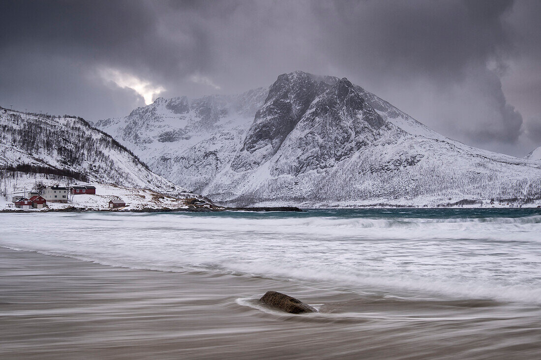 Grotfjord (Grotfjorden) Beach in winter, Kvaloya Island, near Tromvik, Troms og Finnmark County, Norway, Scandinavia, Europe