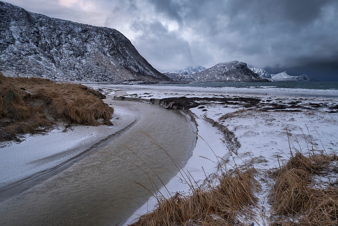 Vik Strand im Winter, Vestvagoya Insel, Lofoten Inseln, Norwegen, Skandinavien, Europa