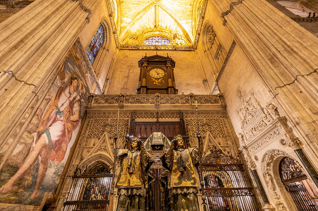Innenraum der Kathedrale von Sevilla, UNESCO-Weltkulturerbe, Sevilla, Andalusien, Spanien, Europa
