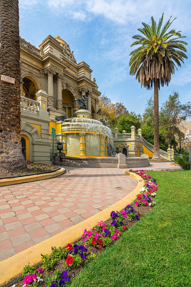 Neoklassischer Neptunbrunnen auf dem Santa-Lucia-Hügel, Santiago, Metropolregion Santiago, Chile, Südamerika