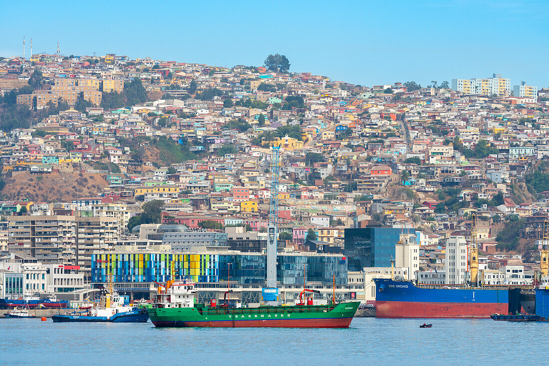 Ship near Port of Valparaiso with city in background, Valparaiso, Valparaiso Province, Valparaiso Region, Chile, South America