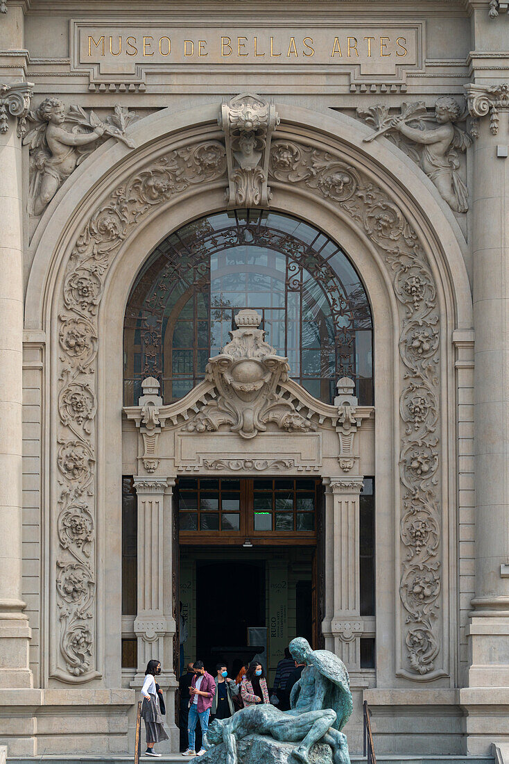 Detail of facade of Chilean National Museum of Fine Arts, Santiago, Santiago Metropolitan Region, Chile, South America