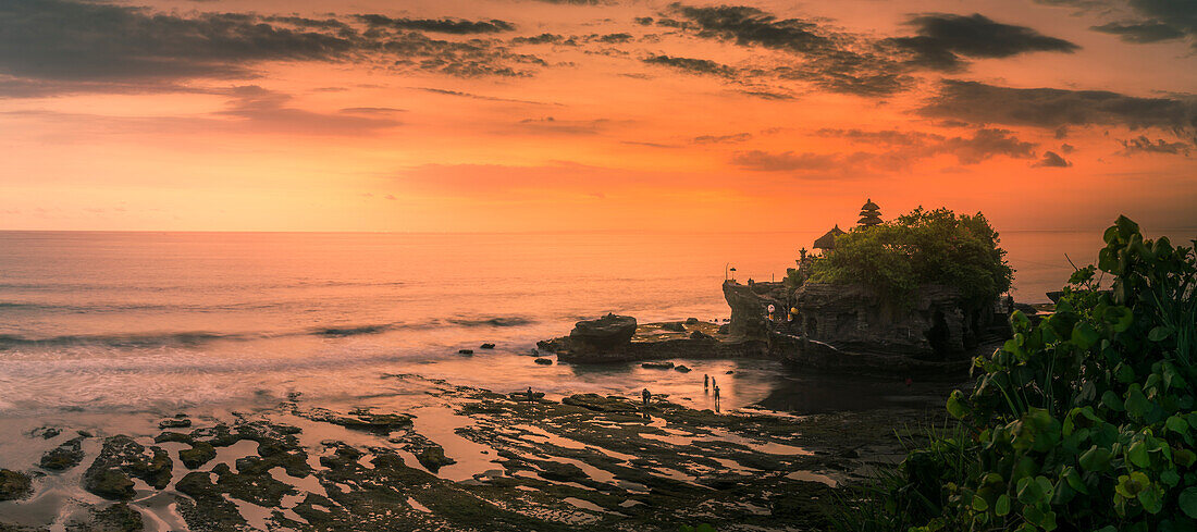 View of Tanah Lot, traditional Balinese temple at sunset, Beraban, Kediri, Tabanan Regency, Bali, Indonesia, South East Asia, Asia