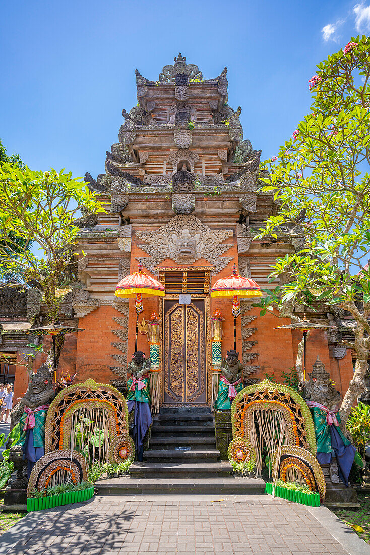 Blick auf den Ubud-Palast, Puri Saren Agung-Tempel, Ubud, Kabupaten Gianyar, Bali, Indonesien, Südostasien, Asien