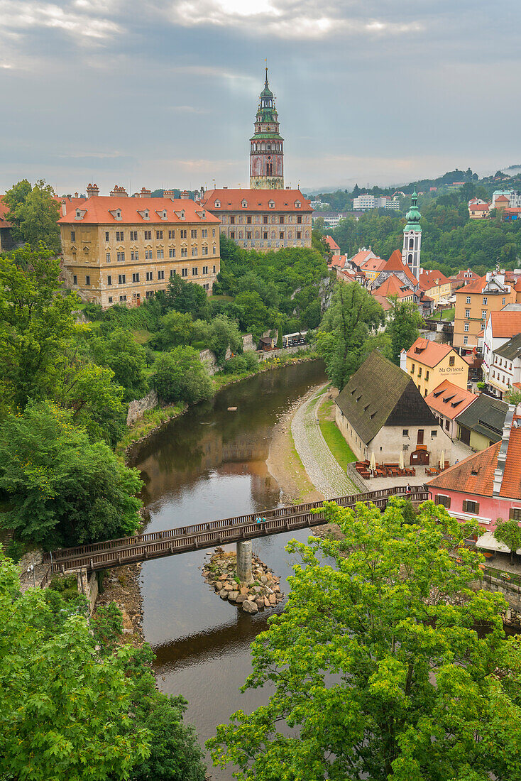 Historische Stadt Cesky Krumlov und Schlossturm Cesky Krumlov, UNESCO-Weltkulturerbe, Cesky Krumlov, Südböhmische Region, Tschechische Republik (Tschechien), Europa