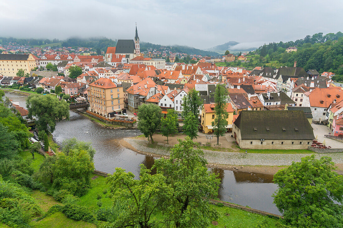 Historisches Zentrum von Cesky Krumlov von der Burg und dem Schloss aus gesehen, UNESCO-Welterbestätte, Cesky Krumlov, Südböhmische Region, Tschechische Republik (Tschechien), Europa