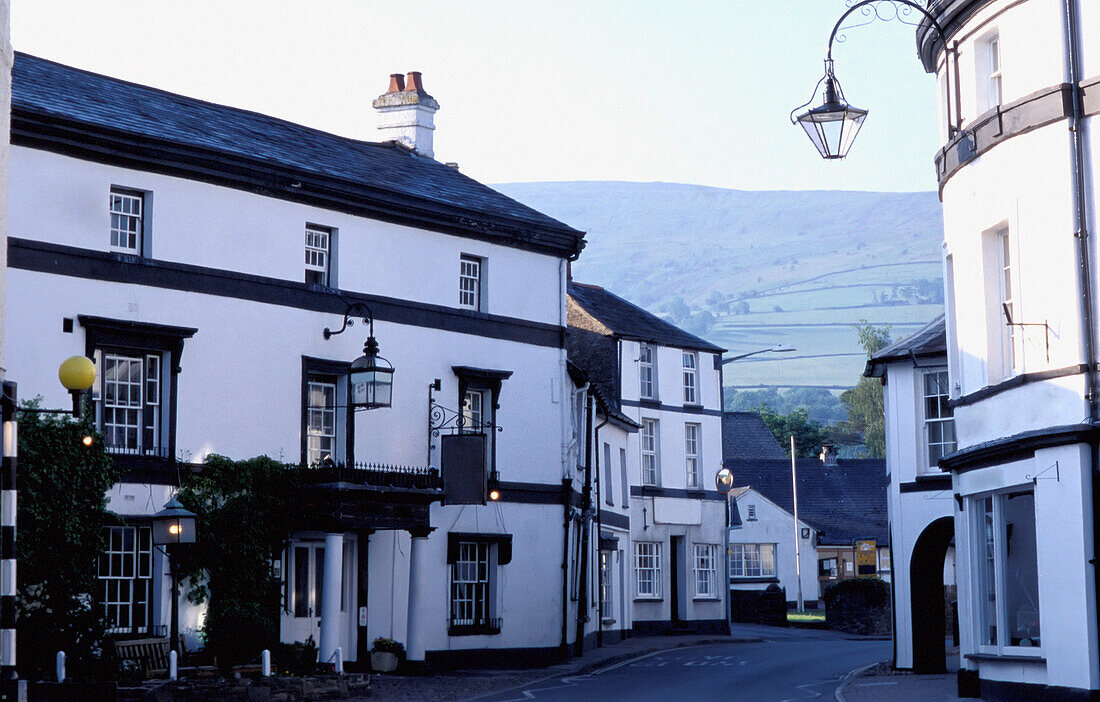 Crickhowell