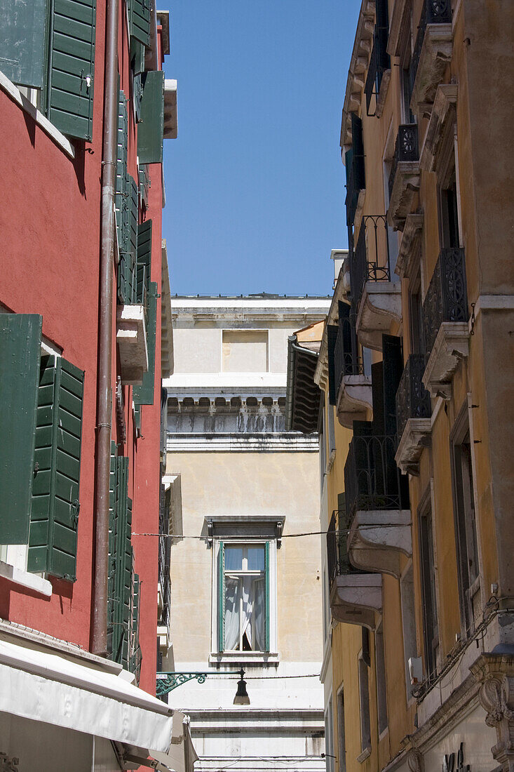 Einkaufsstraße im Stadtteil San Marco