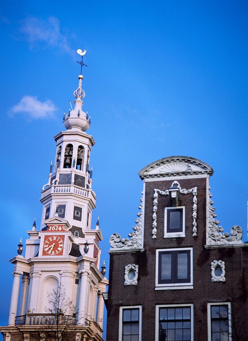 Die Zuiderkerk Kirche und Häuser in der Abenddämmerung, Amsterdam, Holland