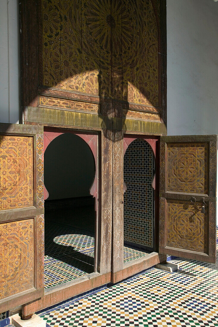 Holztüren im Batha Museum, Fes, Marokko