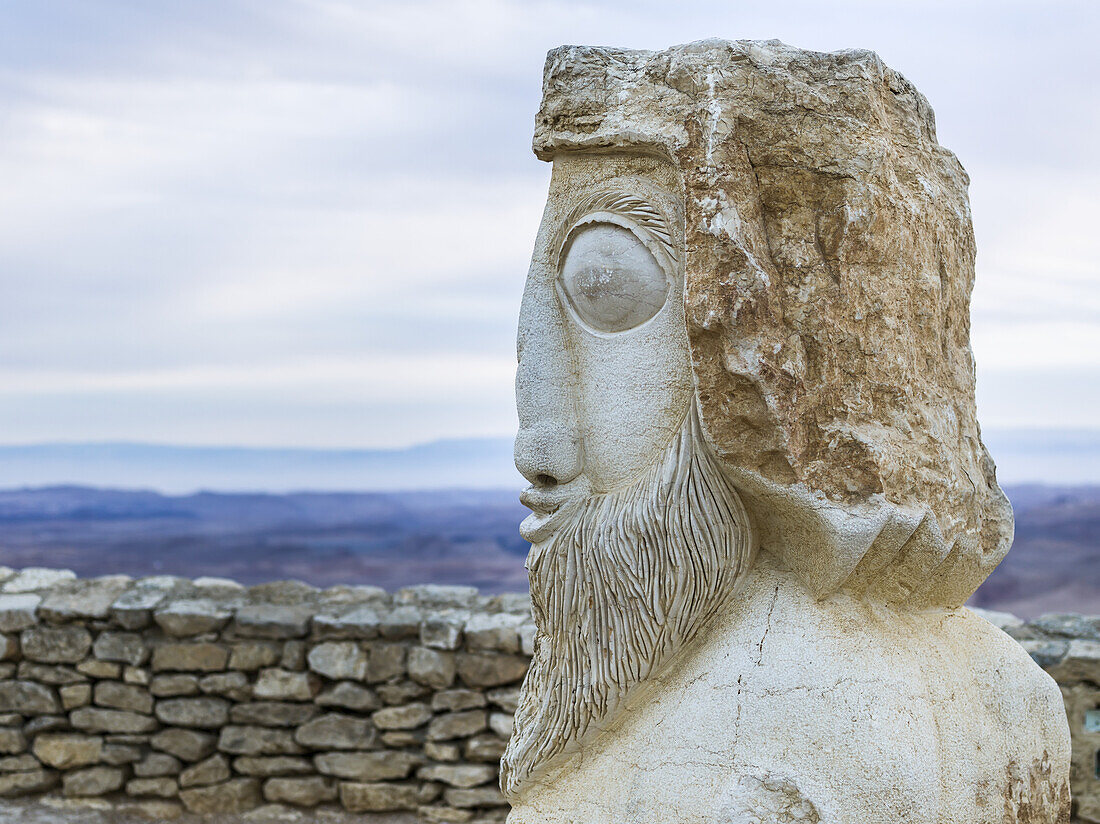 Steinstatue eines Kopfes, Naturreservat Ramon; Mitspe Ramon, Israel