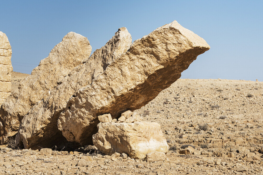 Skulpturengarten auf dem Nordgipfel des Ramon-Kraters, Negev-Wüste; Mitzpe Ramon, Süddistrikt, Israel.