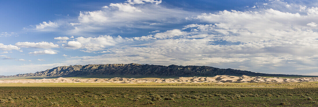 Sand dunes on the Gobi Desert; Ulaanbaatar, Ulaanbattar, Mongolia