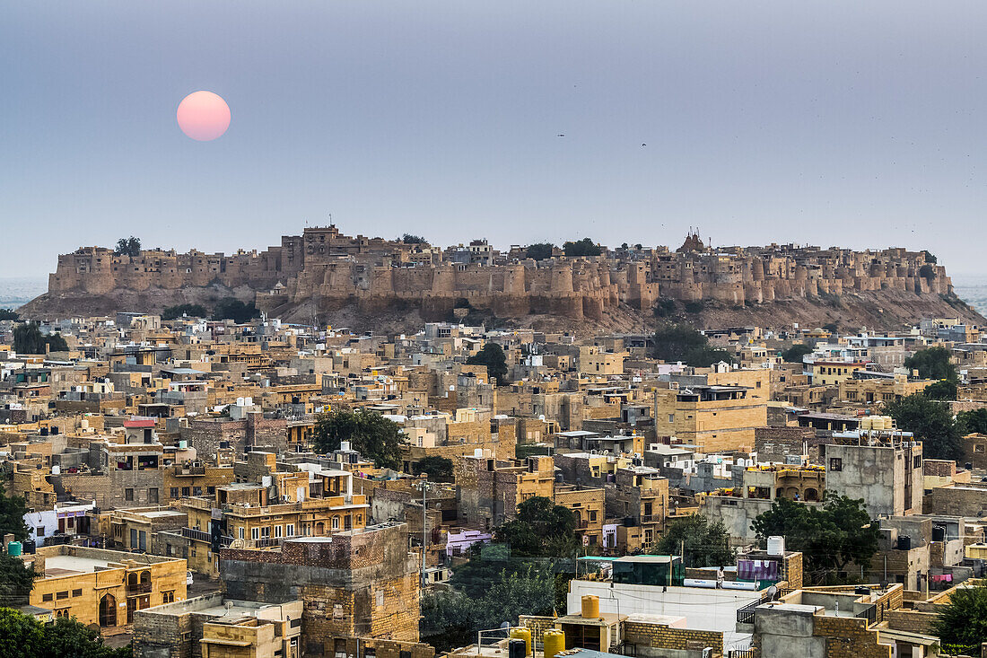 Blick auf Fort Jaisalmer; Jaisalmer, Rajasthan, Indien