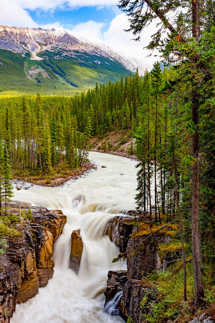 Sunwapta-Fälle, Sunwapta-Fluss, Jasper-Nationalpark; Alberta, Kanada