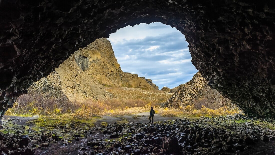 Das Vesturdalur-Tal ist ein Gebiet im Norden Islands, das für seine faszinierenden Felsformationen bekannt ist; Nordurping, nordöstliche Region, Island