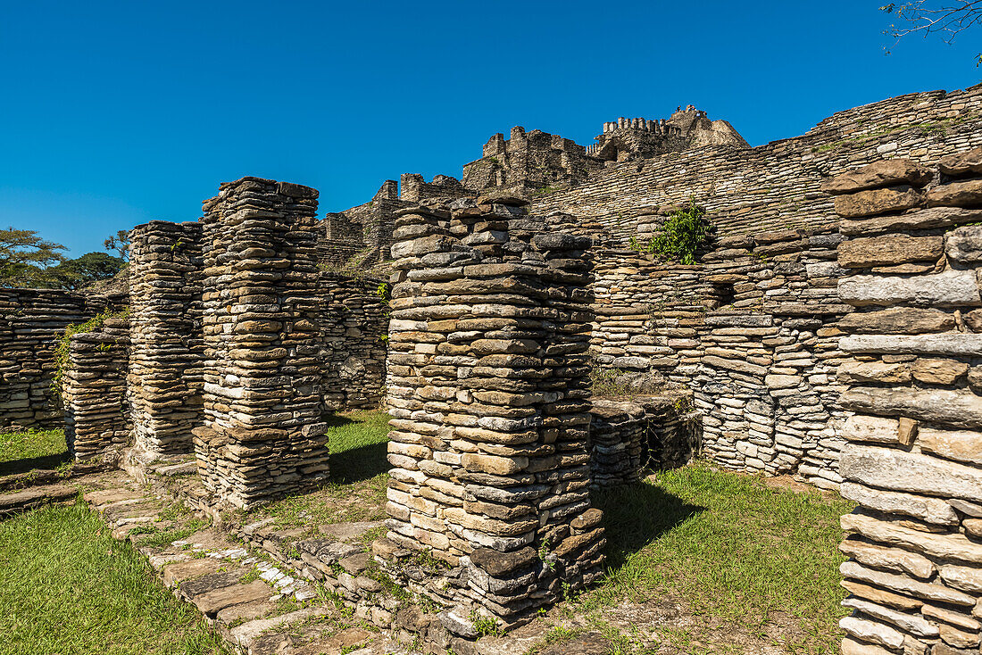 Tonina, präkolumbianische Ausgrabungsstätte und Ruinenstadt der Maya-Zivilisation; Chiapas, Mexiko.