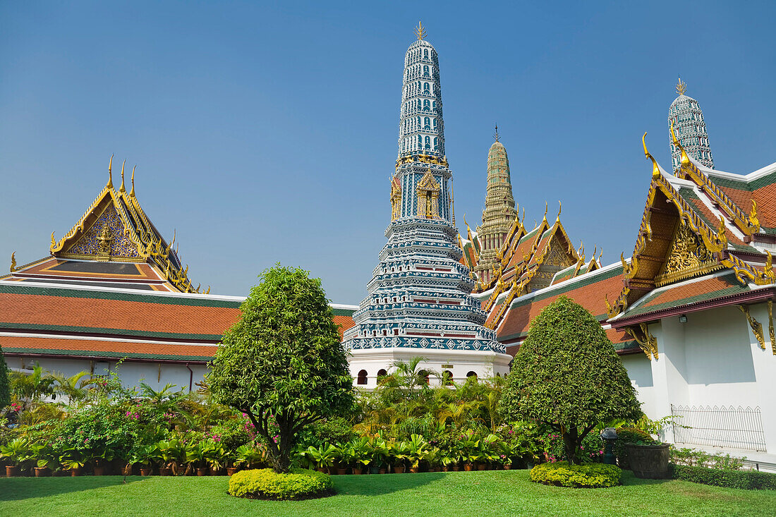 Königliche Kapelle, Prang, Phra Prang Paed Ong und Königliches Pantheon, Wat Phra Kaew, Großer Palast, Bangkok, Thailand