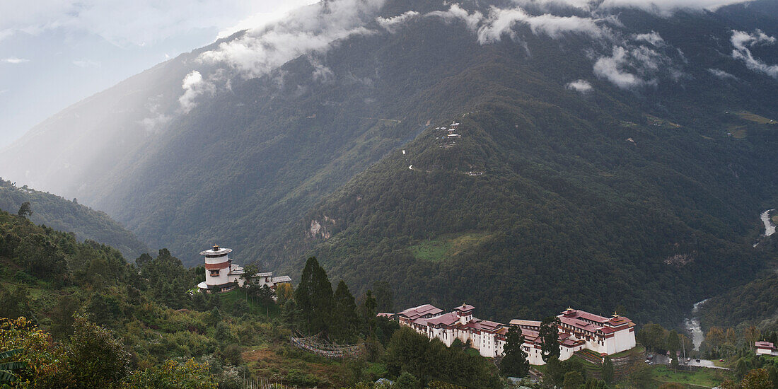 Trongsa Dzong; Trongsa District Bhutan