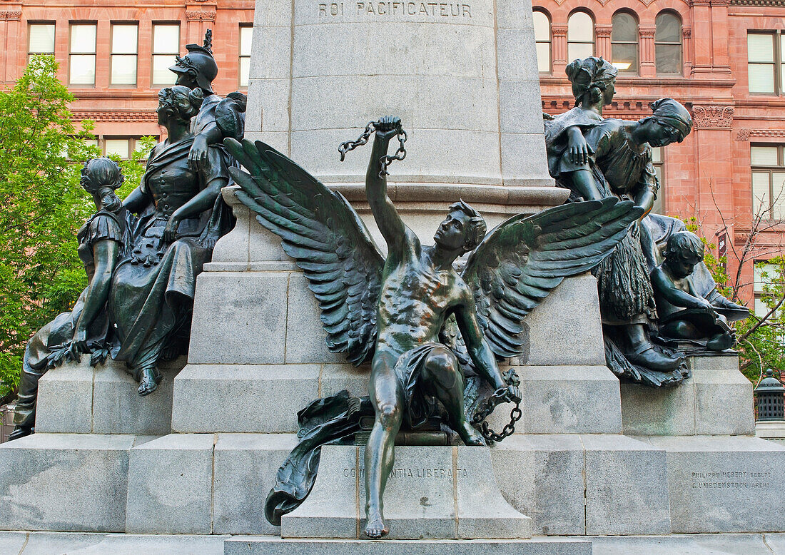Teil eines Denkmals für Edward Vii auf dem Phillips-Platz; Montreal, Quebec, Kanada.