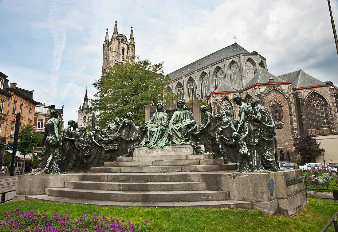 Die Statue für die Brüder Van Eyck; Gent Ostflandern Belgien