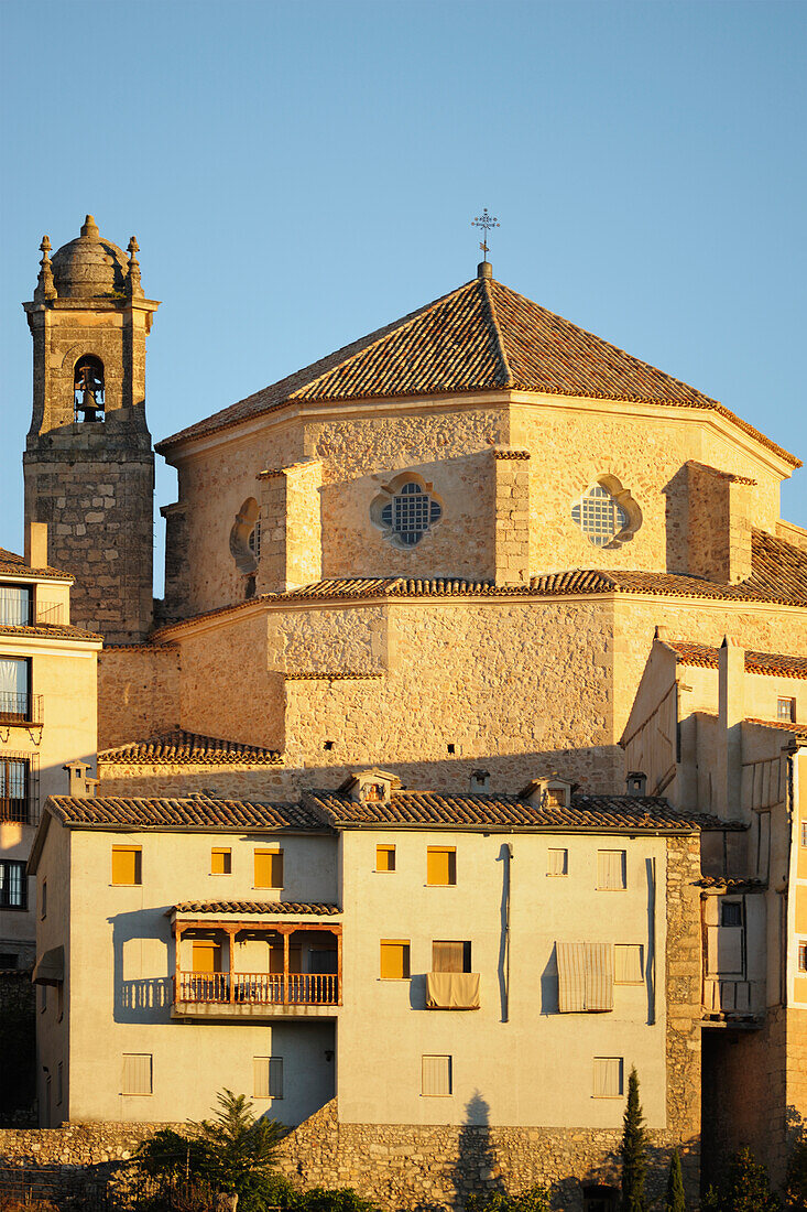 Iglesia De San Pedro bei Sonnenaufgang; Cuenca Kastilien-La Mancha Spanien