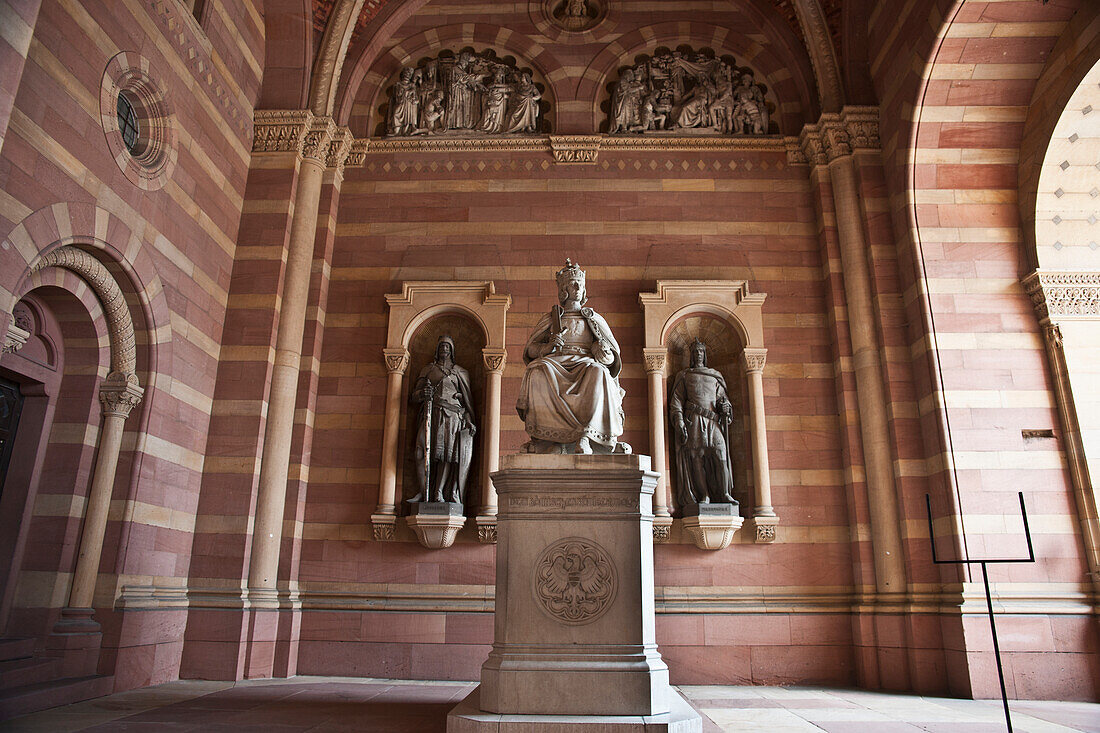 Denkmal des römisch-deutschen Königs Rudolf von Habsburg; Speyer Rheinland-Pfalz Deutschland