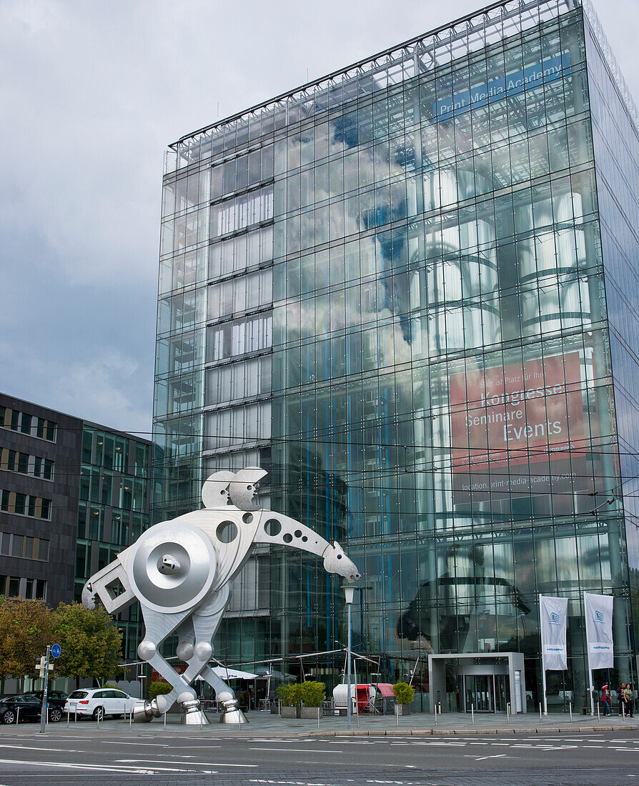 S-Printing Horse Die größte Pferdeskulptur der Welt; Heidelberg Baden-Wurttemberg Deutschland