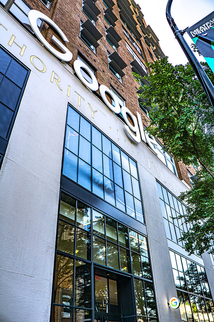 Google-Gebäude und -Schild, Tiefblick, New York City, New York, USA