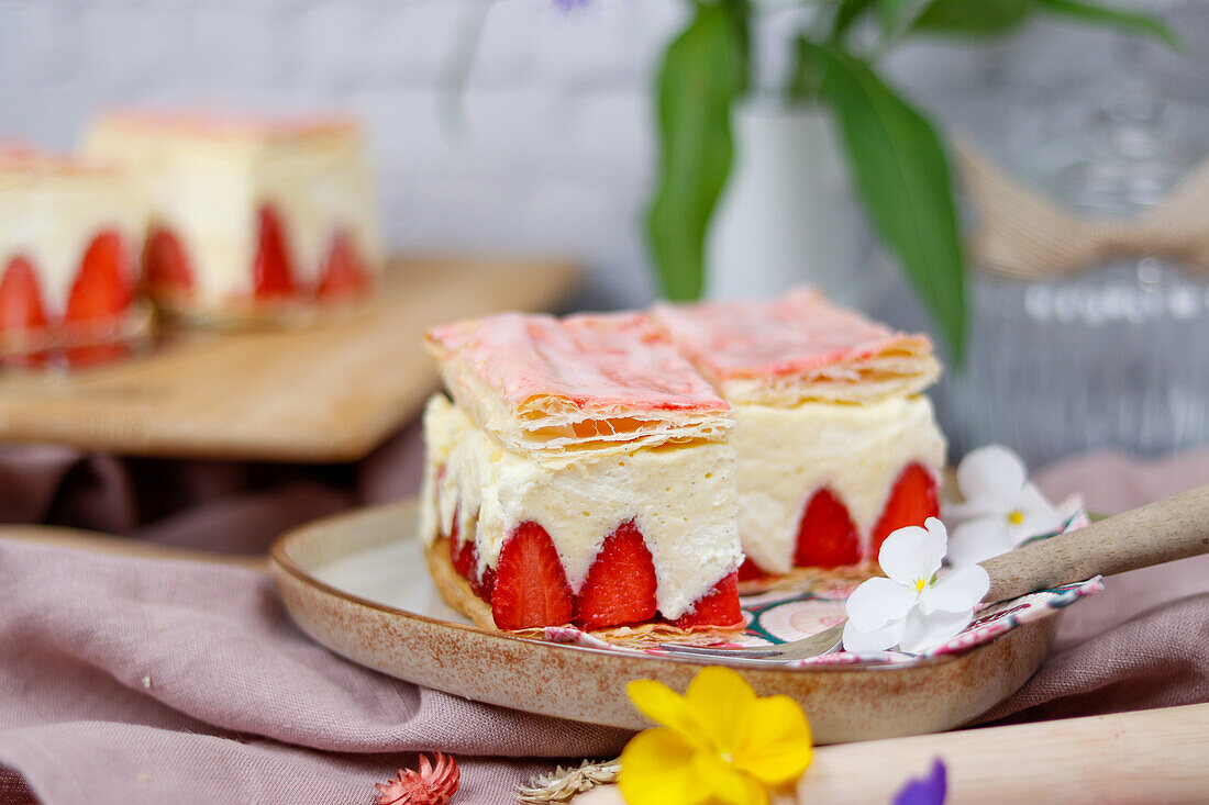 Cream slice with strawberries