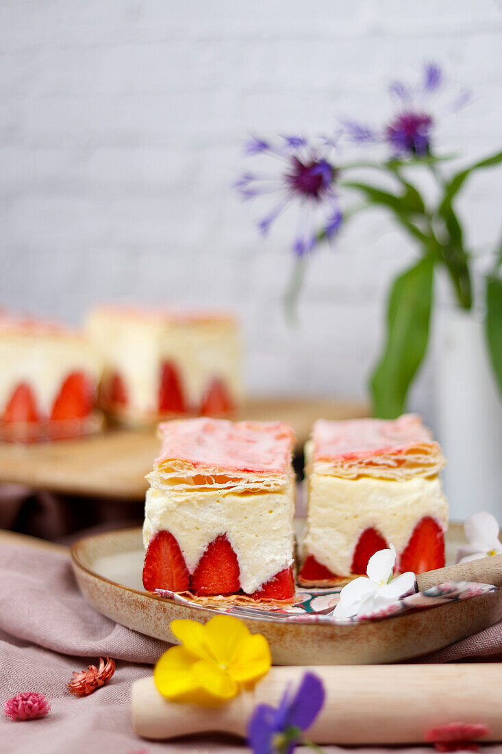 Cream slice with strawberries