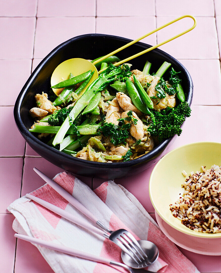 Thai-Hähnchenpfanne mit Broccolini