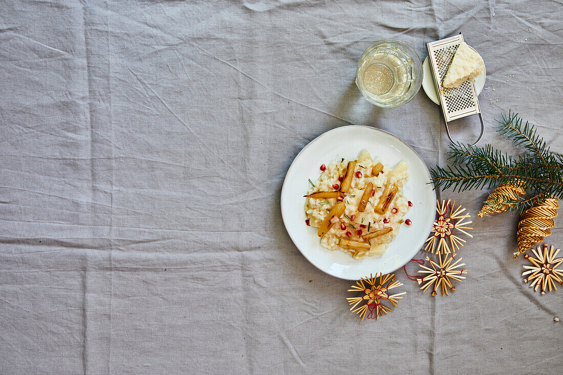 Risotto mit Schwarzwurzel und Granatapfelkernen zu Weihnachten