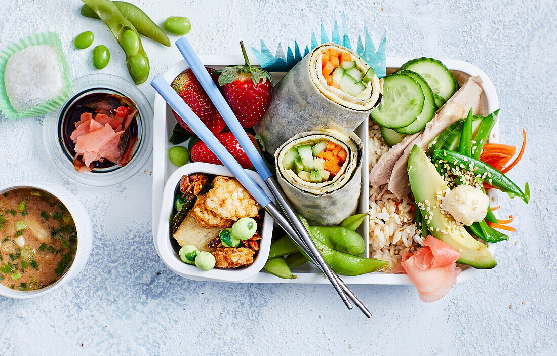 Bento-Box im asiatischen Stil 'To Go'