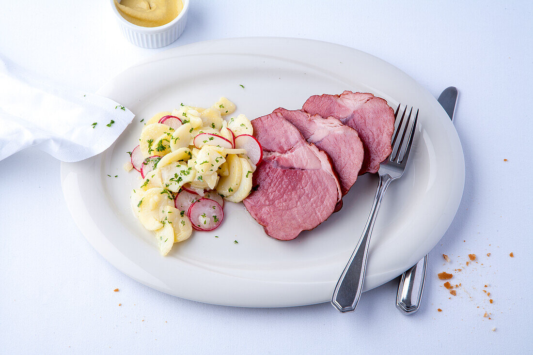 Schäufele mit badischem Kartoffelsalat