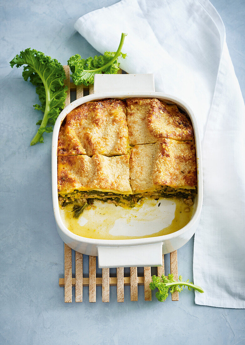 Green cabbage lasagne with pumpkin sauce