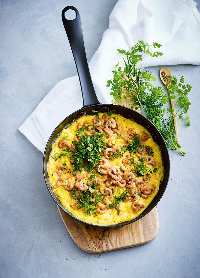 Herb omelette with shrimps