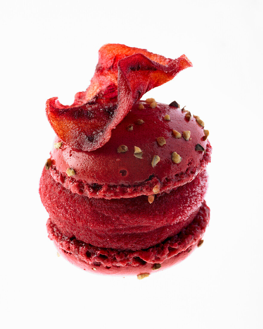 Beetroot macaron