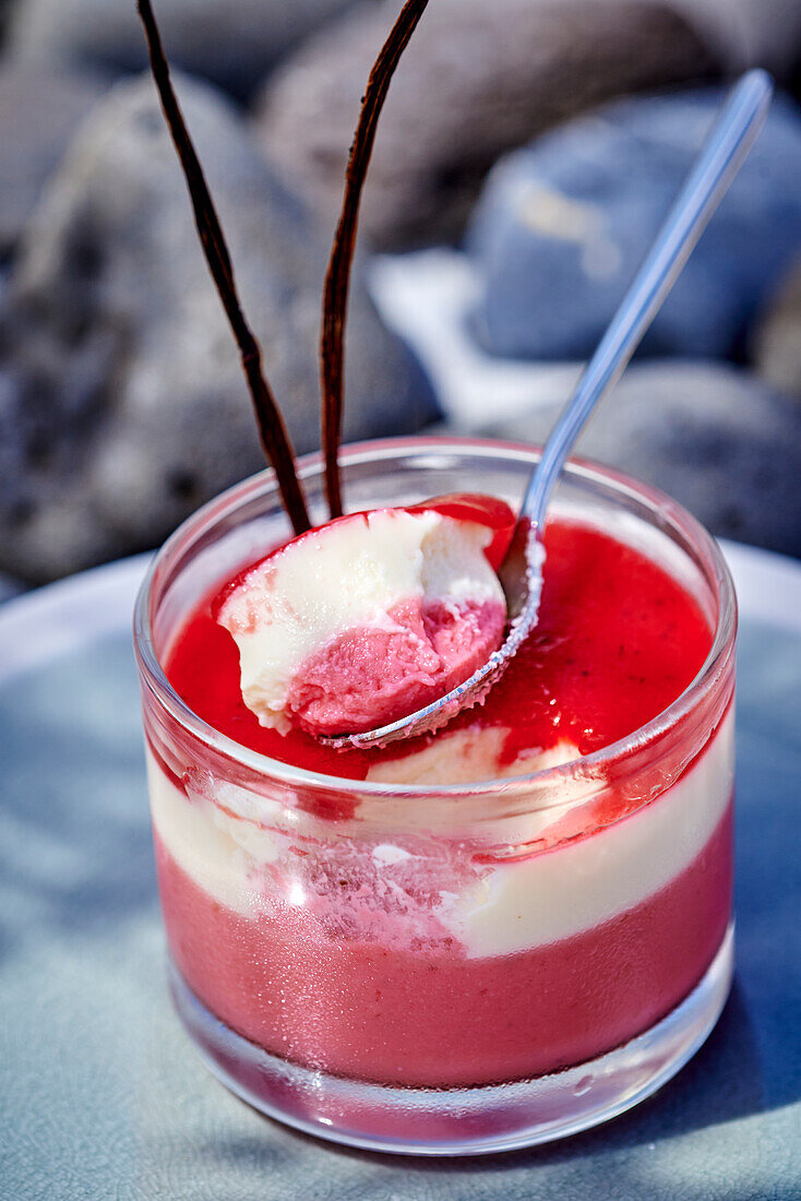 Erdbeer-Panna Cotta