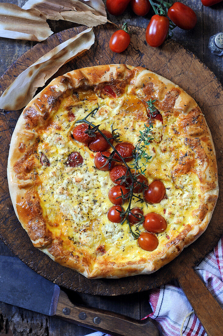 Italienische herzhafte Eier-Tomaten-Tarte