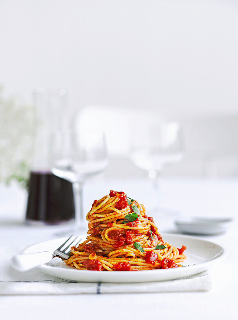 Spaghetti with red pepper sauce