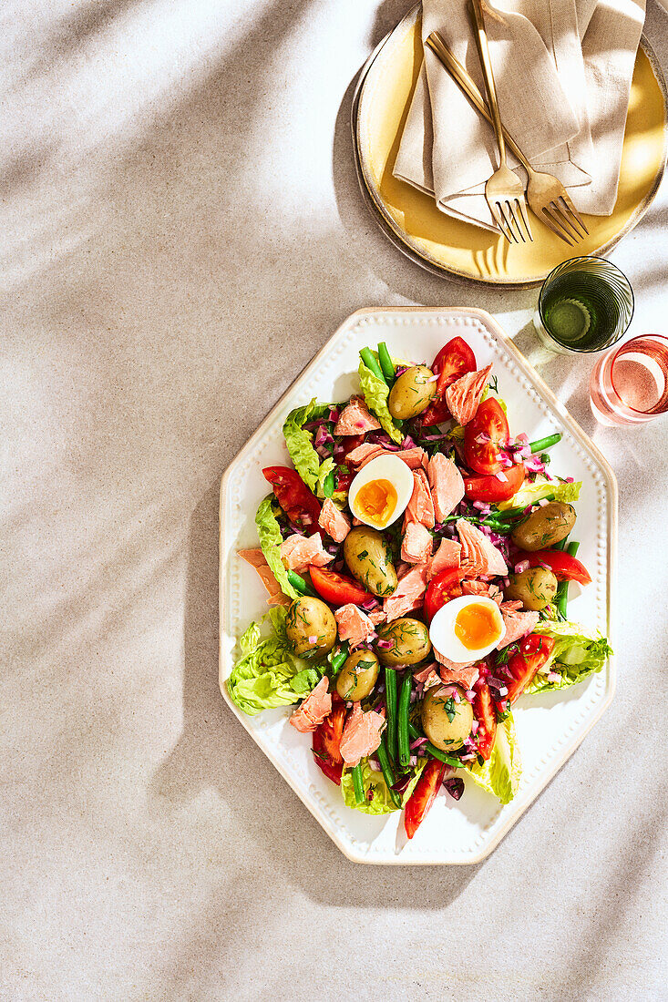 Nicoise-Salat mit Lachs