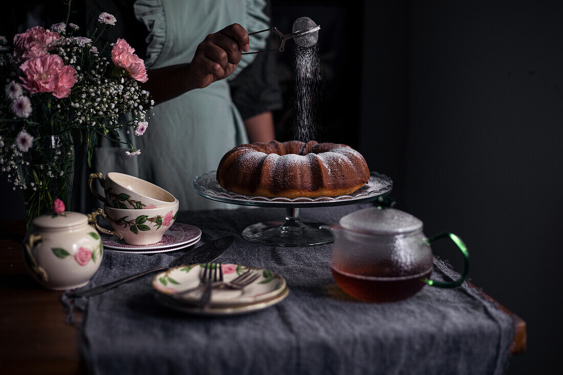 Tea time with chocolate Bundt cake (egg-free)