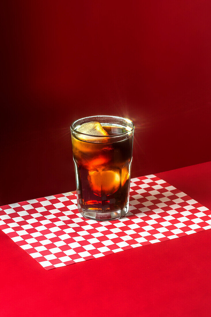 Cola with lemon slices