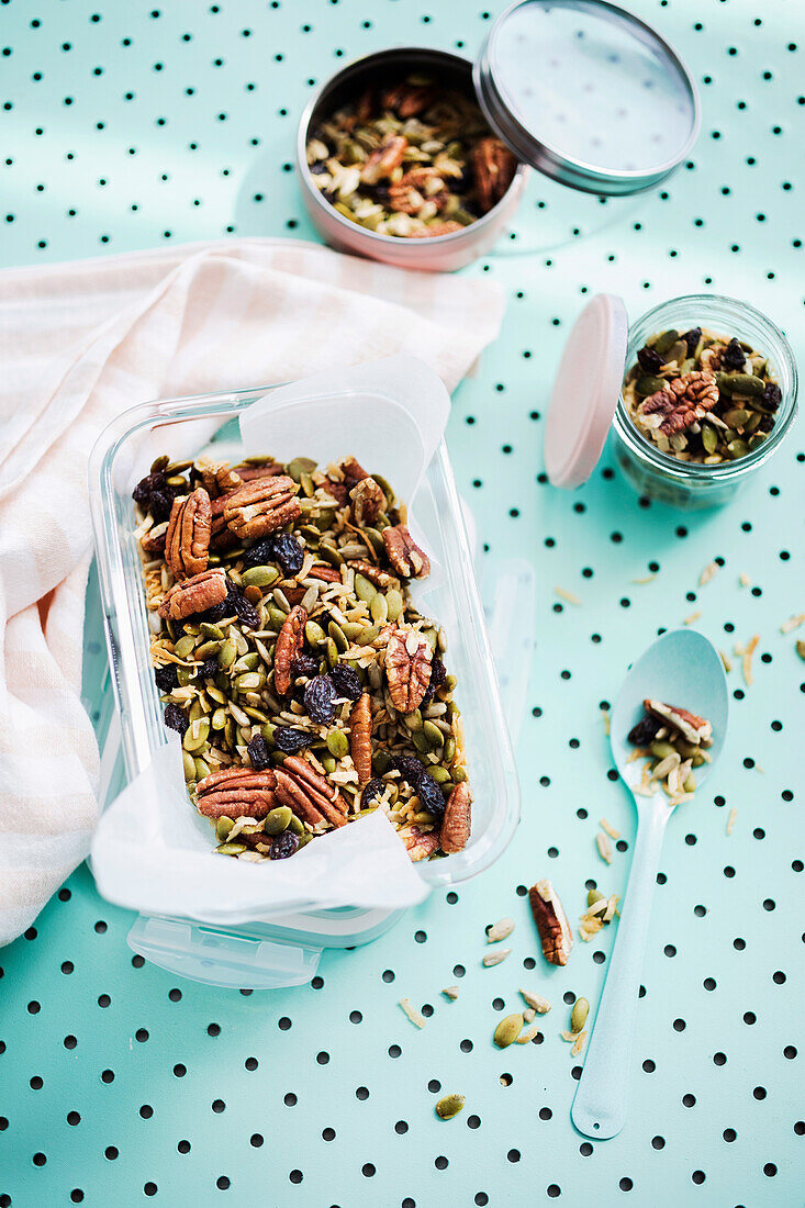 Maple and cayenne pepper trail mix