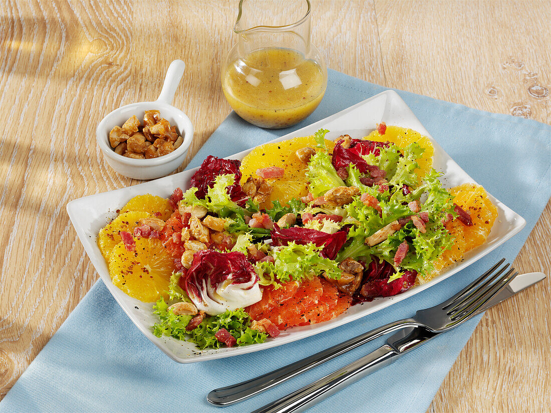 Fruity endive and radicchio salad