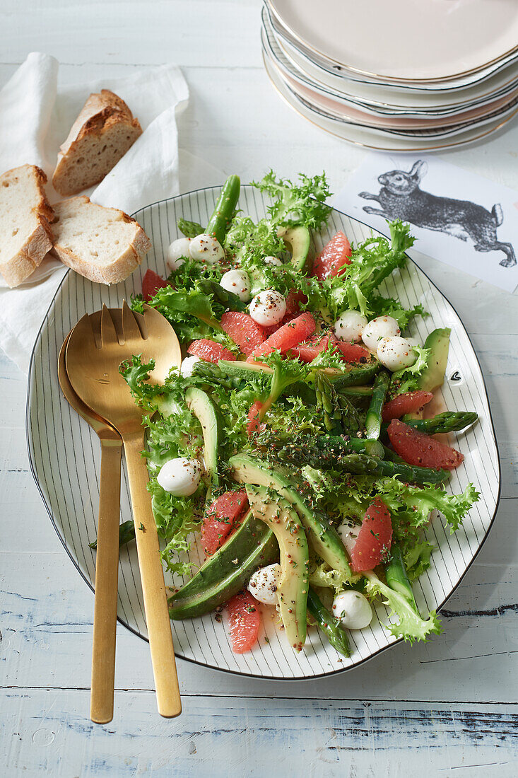 Grapefruit and avocado salad with mozzarella balls