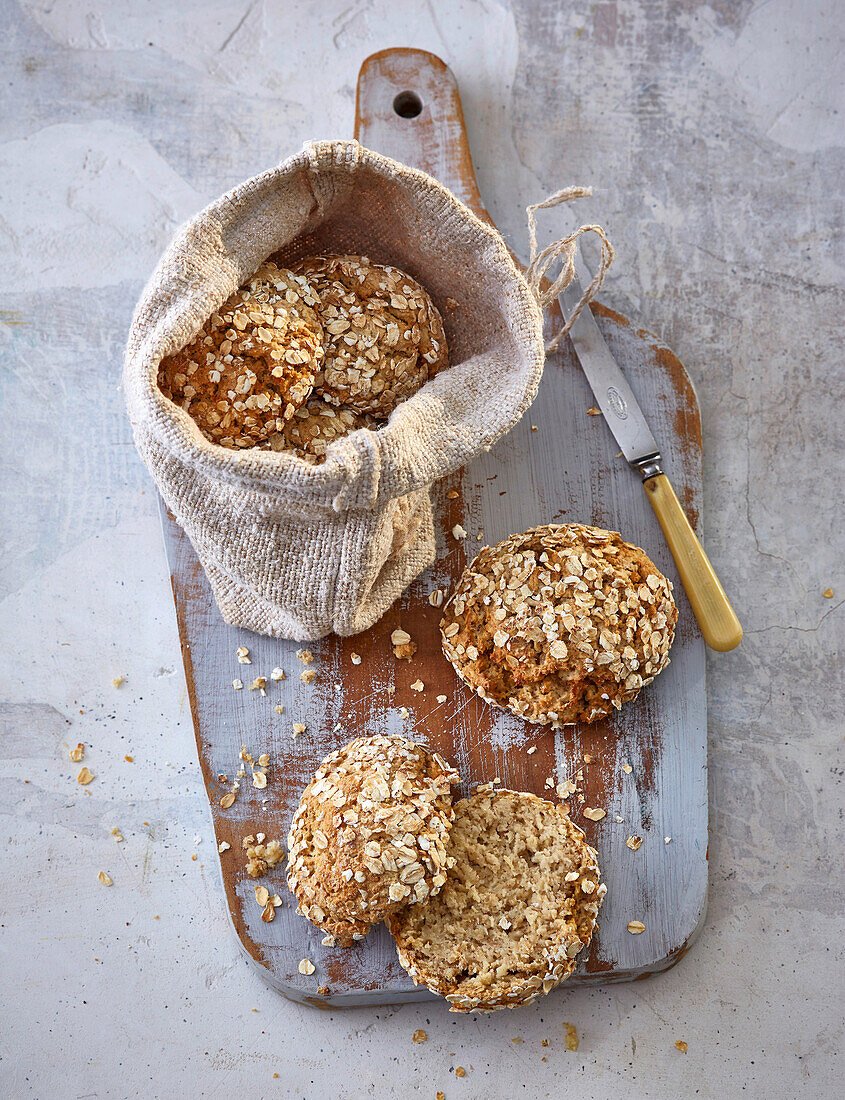 Quick oat rolls